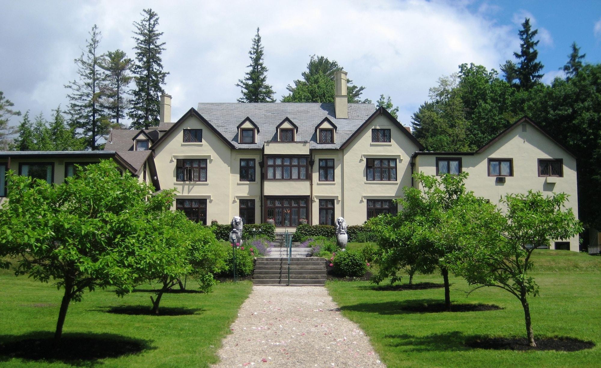 Seven Hills Inn Lenox Exterior foto