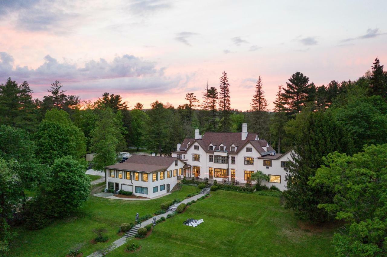 Seven Hills Inn Lenox Exterior foto